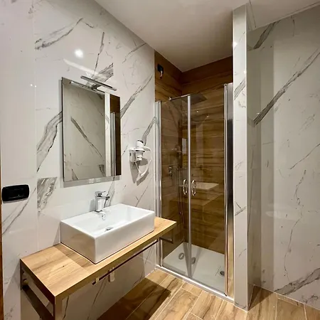 Tea - A Mare 4* برايا إيه ماري