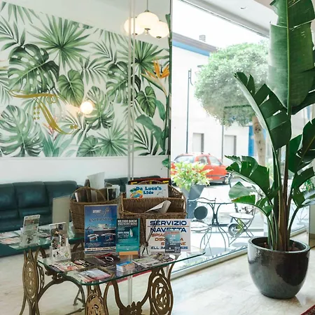 Hotel Tea - A Mare Praia a Mare