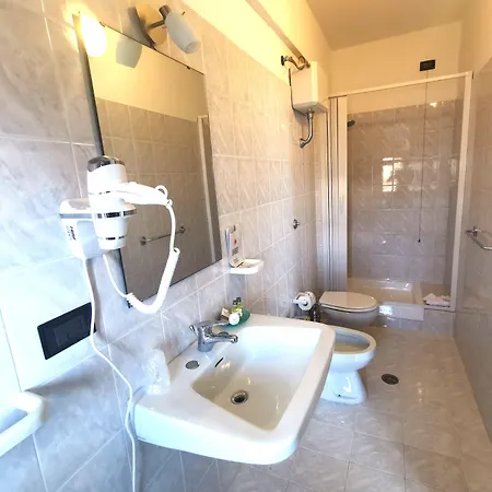 Hotel Tea - A Mare Praia a Mare