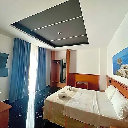 Hotel Tea - A Mare Praia a Mare